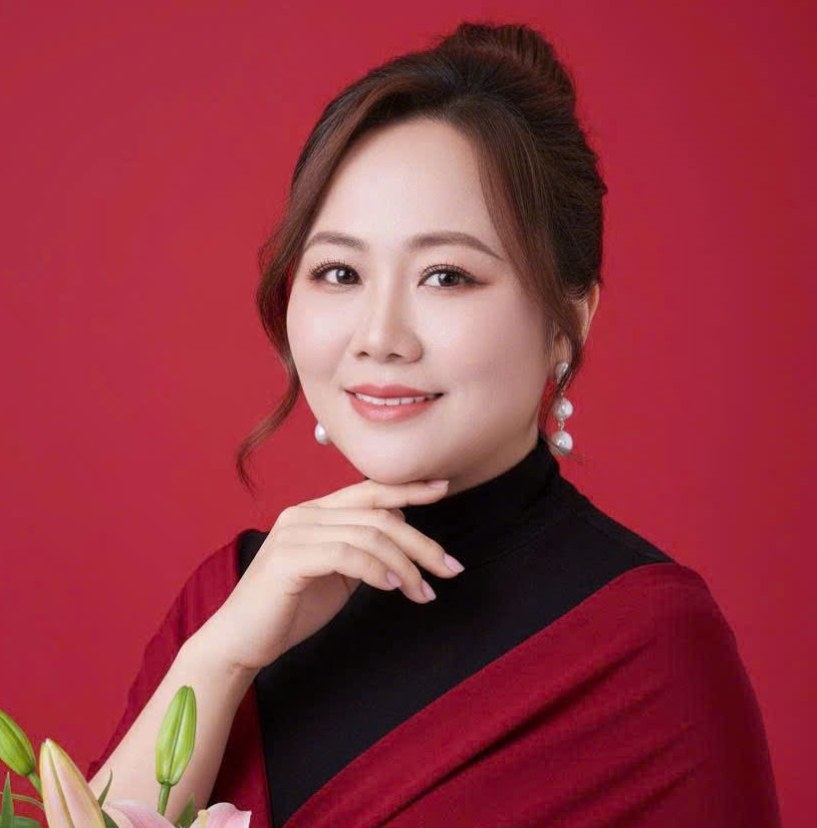Bà chủ Vũ Huê tại Tổng Kho Gia Vị Nhà Hàng Chợ Cẩm Phả Quảng Ninh
